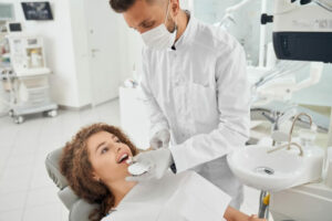 ציפויי חרסינה בשיניים