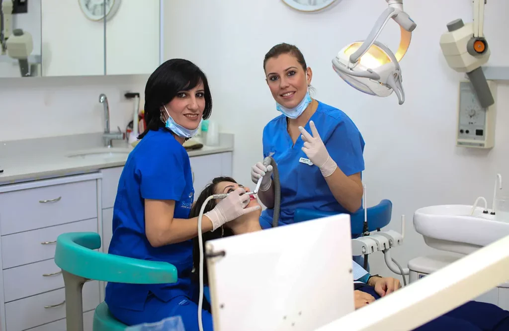 טיפול שיניים במרפאה